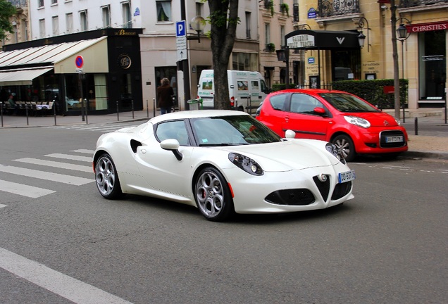 Alfa Romeo 4C Coupé