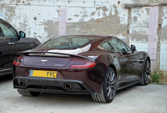 Aston Martin Vanquish 2013