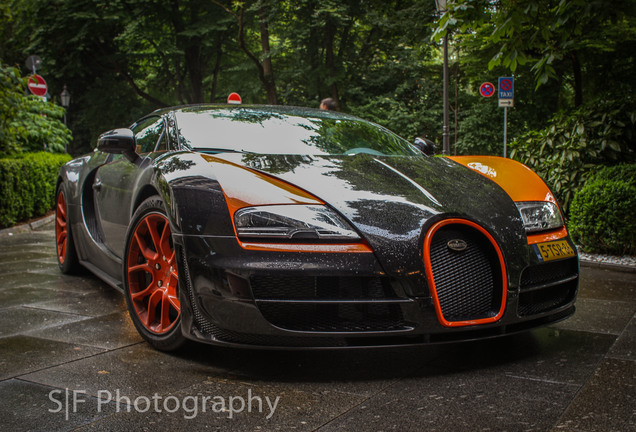 Bugatti Veyron 16.4 Grand Sport Vitesse World Record Car Edition