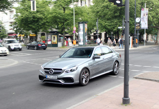 Mercedes-Benz E 63 AMG S W212