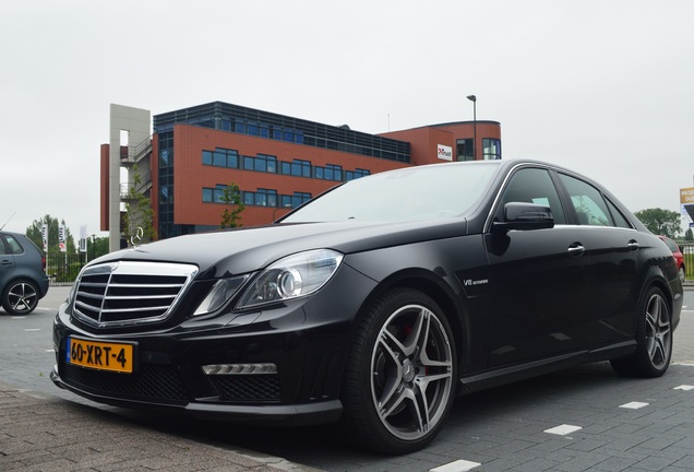 Mercedes-Benz E 63 AMG W212 V8 Biturbo