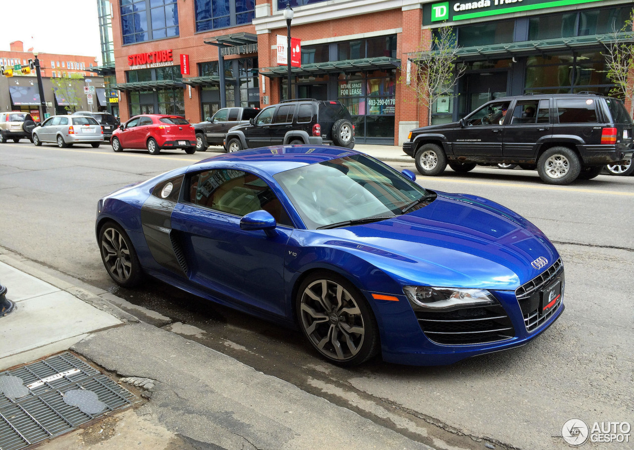 Audi R8 V10