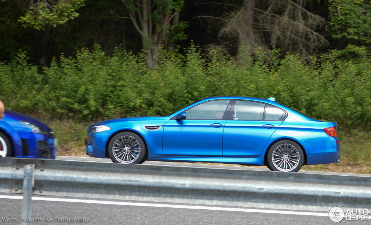 BMW M5 F10 2011