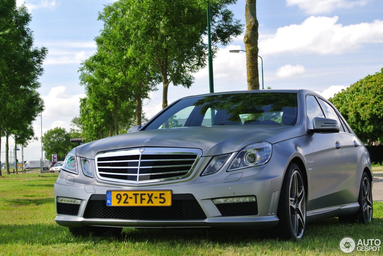 Mercedes-Benz E 63 AMG W212 V8 Biturbo