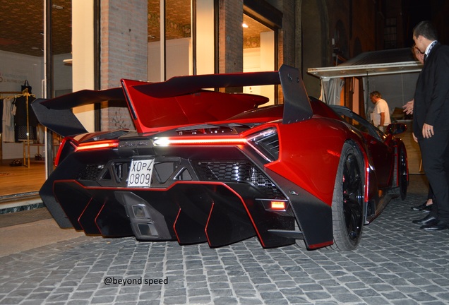 Lamborghini Veneno LP750-4 Roadster