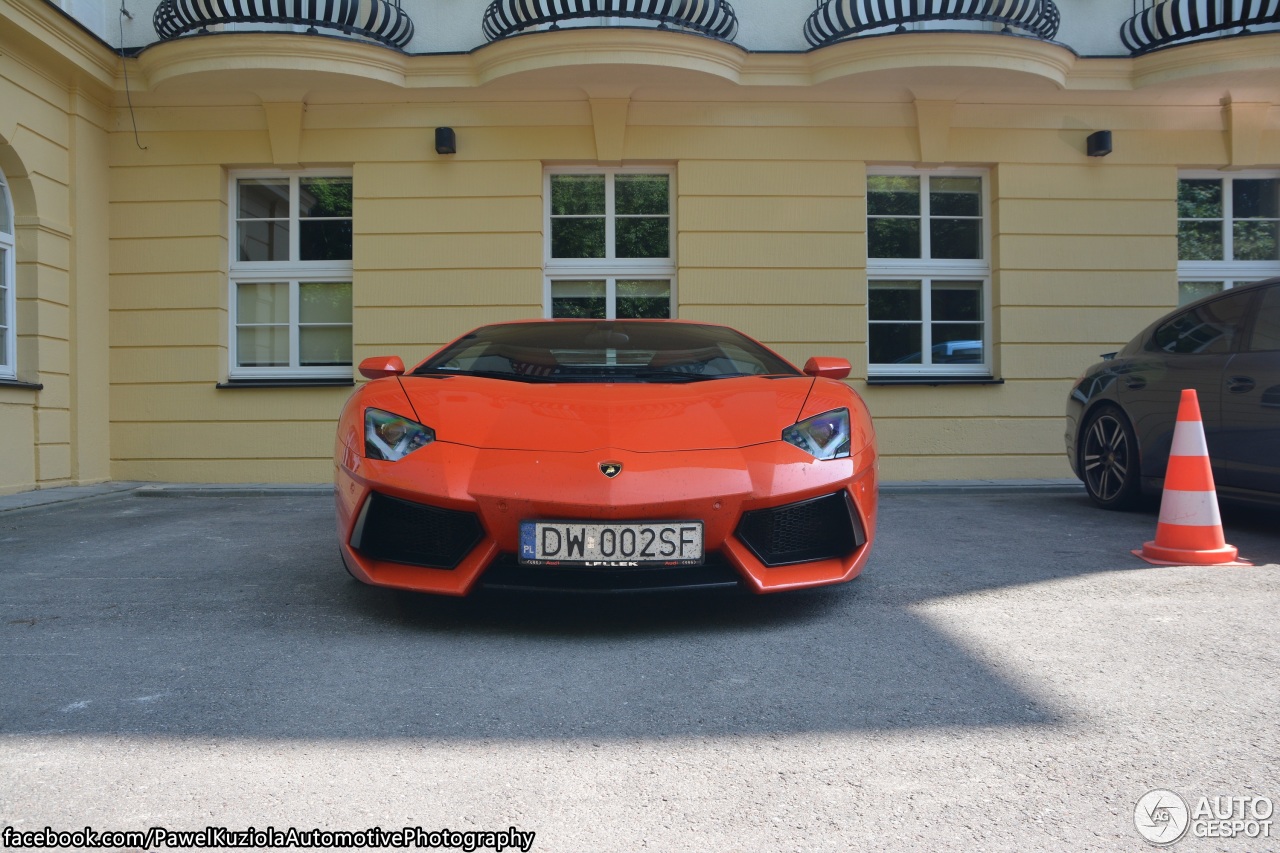 Lamborghini Aventador LP700-4