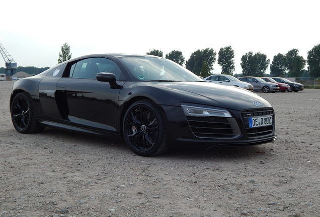 Audi R8 V10 Plus 2013