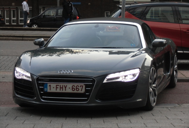 Audi R8 V10 Spyder 2013