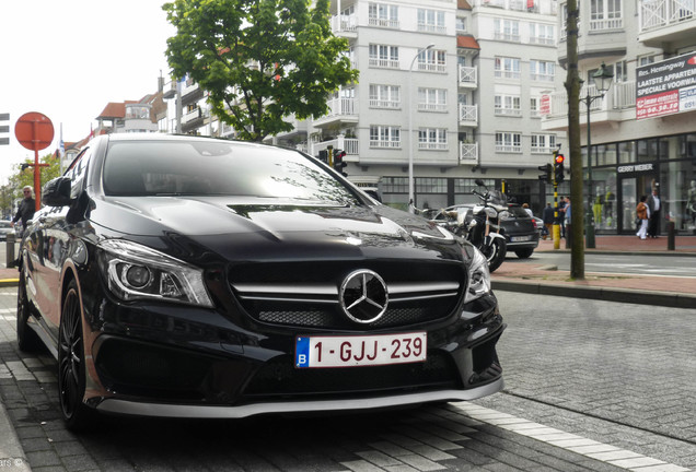 Mercedes-Benz CLA 45 AMG C117