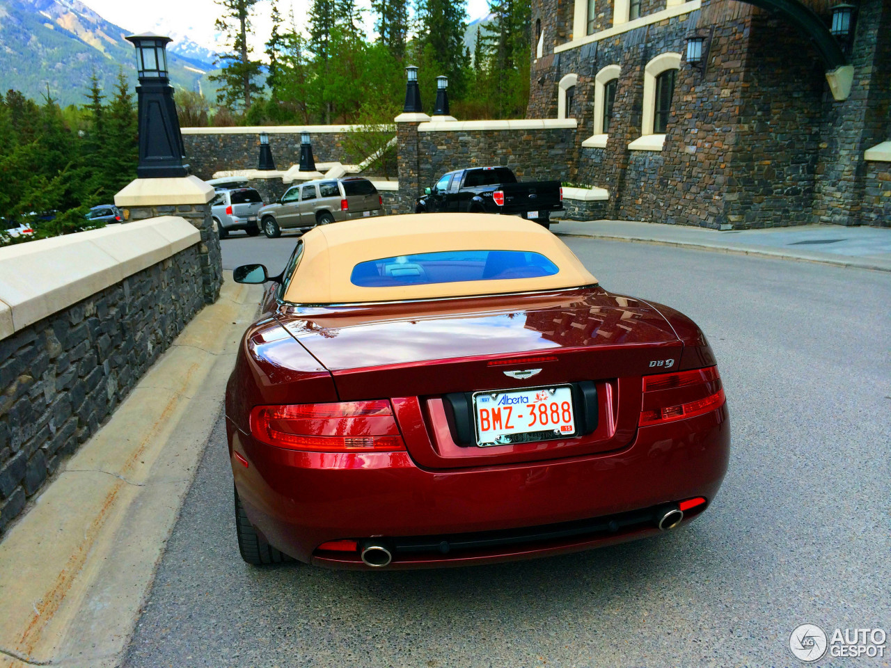 Aston Martin DB9 Volante