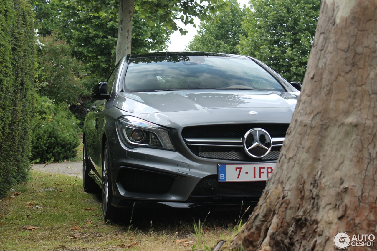 Mercedes-Benz CLA 45 AMG C117