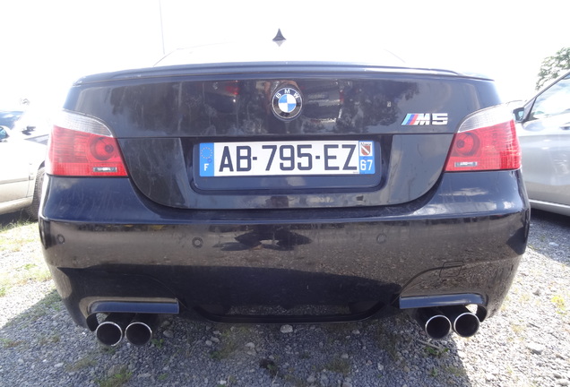 BMW M5 E60 2005