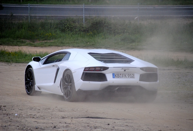 Lamborghini Aventador LP700-4