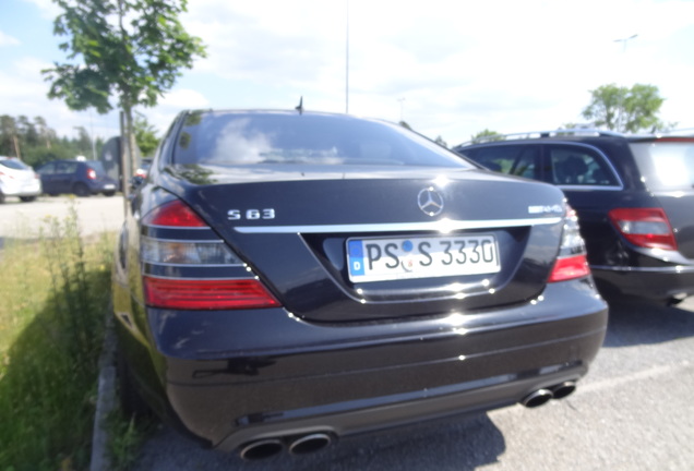 Mercedes-Benz S 63 AMG W221