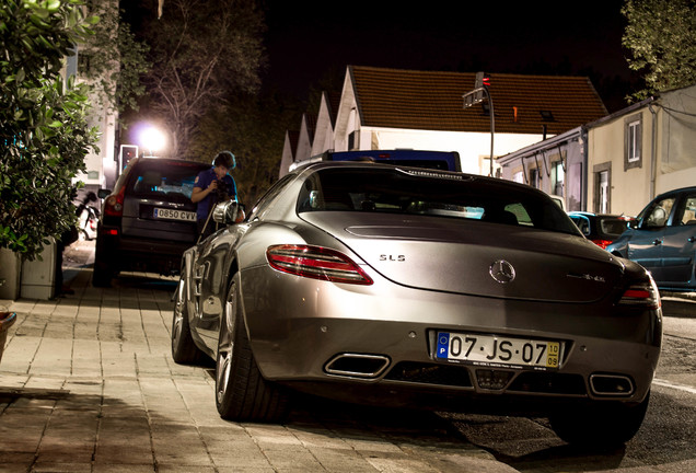 Mercedes-Benz SLS AMG