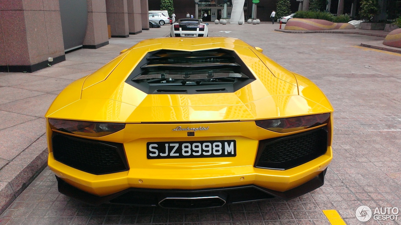 Lamborghini Aventador LP700-4