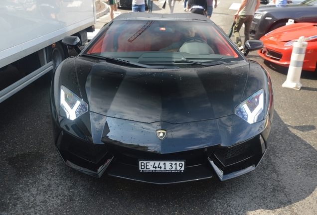 Lamborghini Aventador LP700-4 Roadster