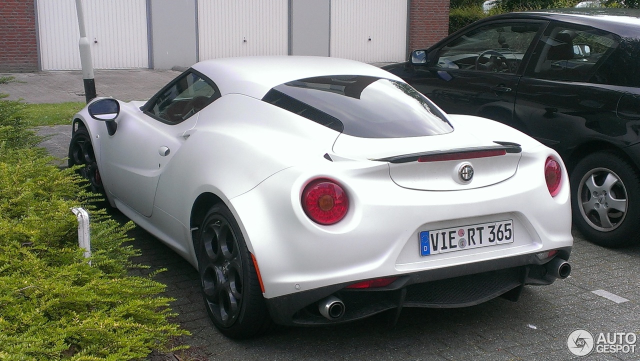 Alfa Romeo 4C Launch Edition