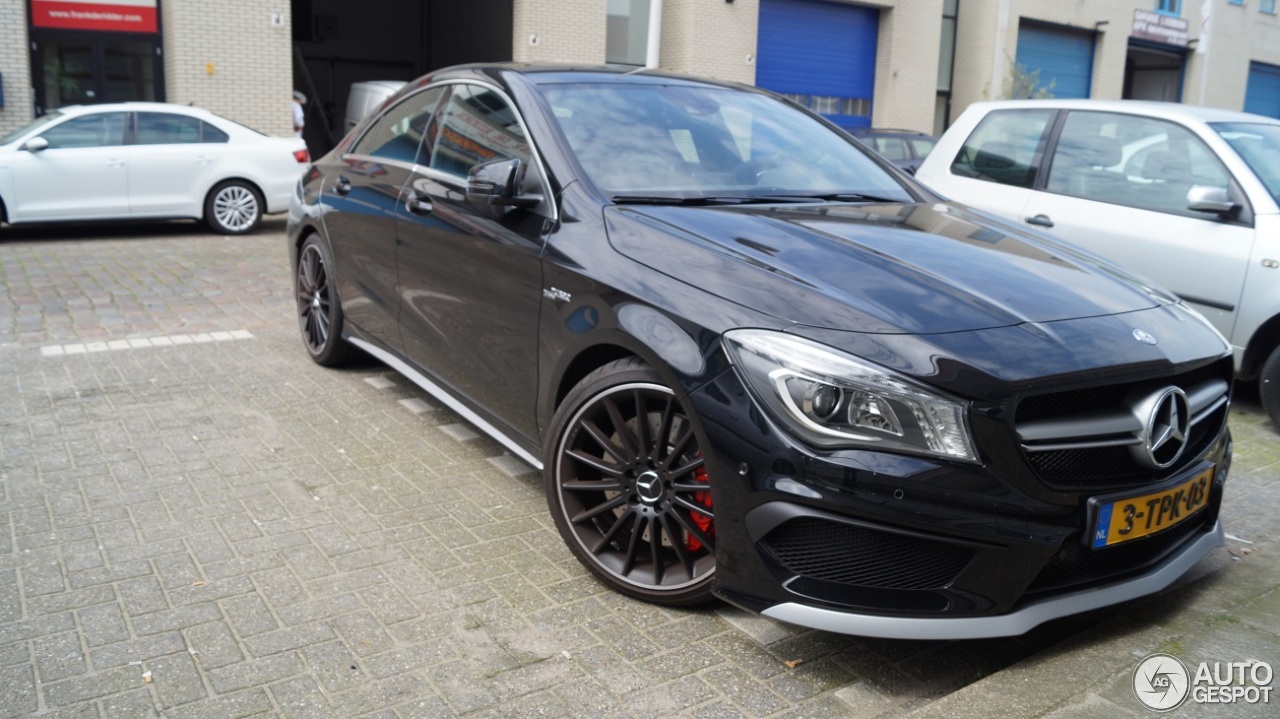 Mercedes-Benz CLA 45 AMG C117