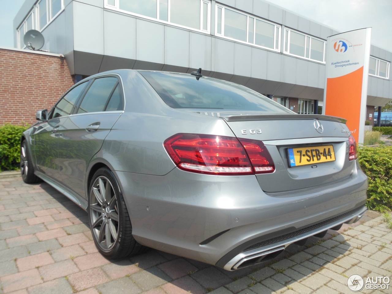 Mercedes-Benz E 63 AMG S W212