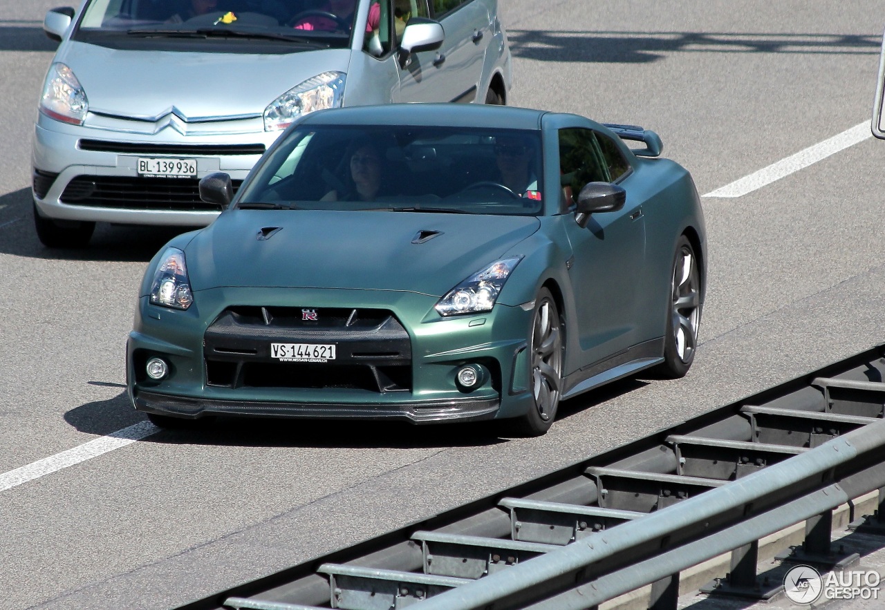 Nissan GT-R WALD Sports Line Black Bison Edition