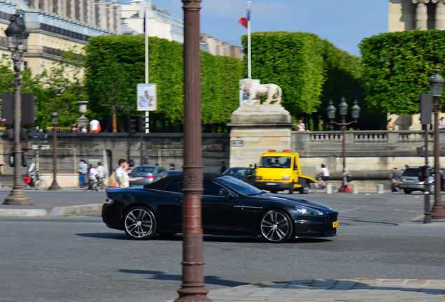 Aston Martin DBS Volante Carbon Black Edition