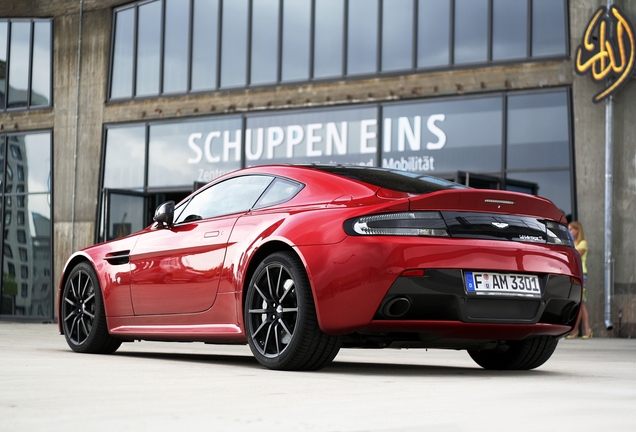 Aston Martin V12 Vantage S