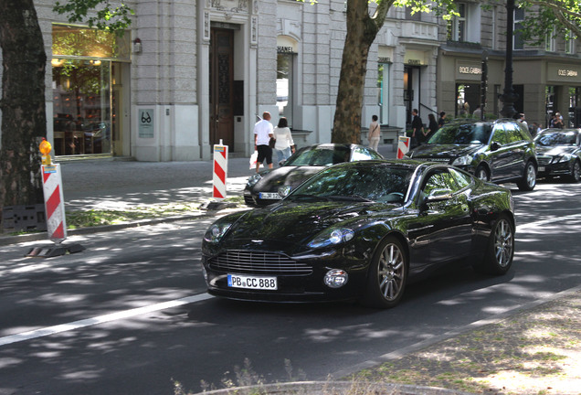 Aston Martin Vanquish S