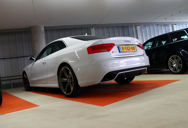 Audi RS5 B8 2012