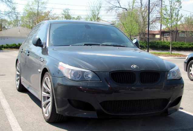 BMW M5 E60 2005