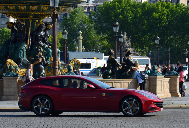 Ferrari FF