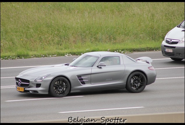 Mercedes-Benz SLS AMG