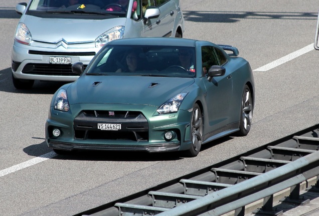 Nissan GT-R WALD Sports Line Black Bison Edition