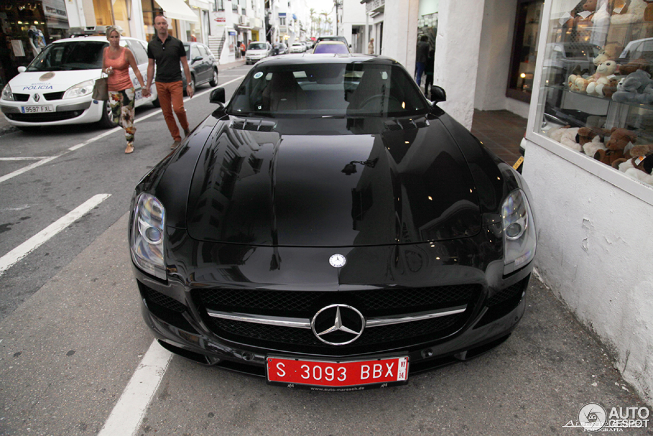 Mercedes-Benz SLS AMG