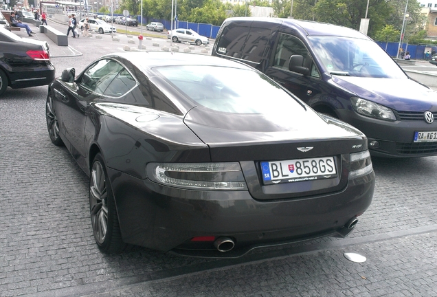 Aston Martin Virage 2011