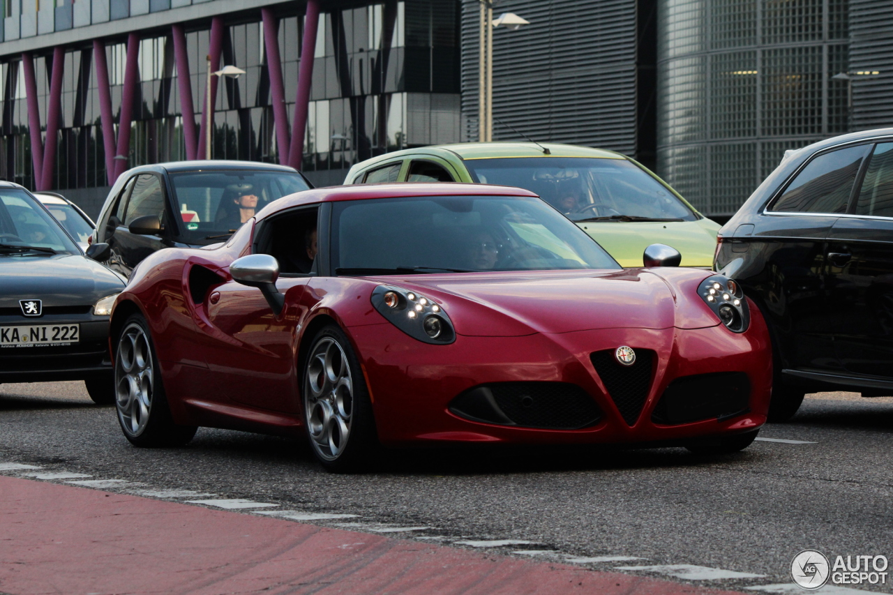 Alfa Romeo 4C Coupé