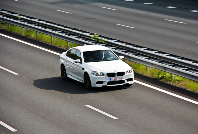 BMW M5 F10 2011