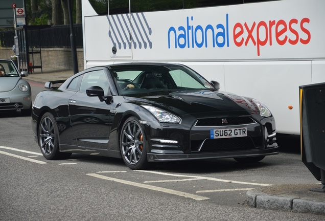 Nissan GT-R 2013