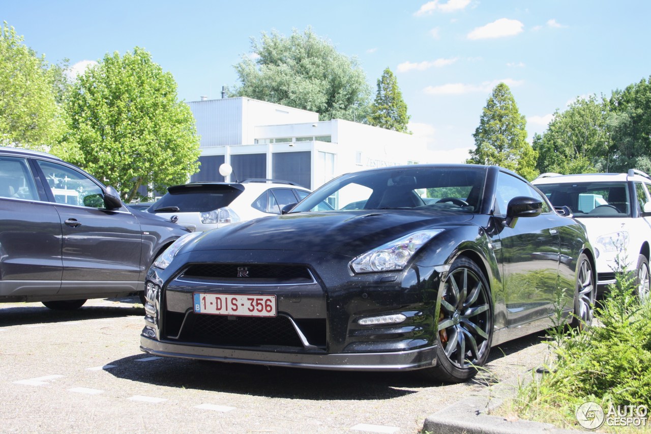 Nissan GT-R 2011