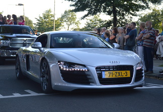 Audi R8