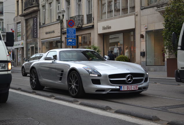 Mercedes-Benz SLS AMG