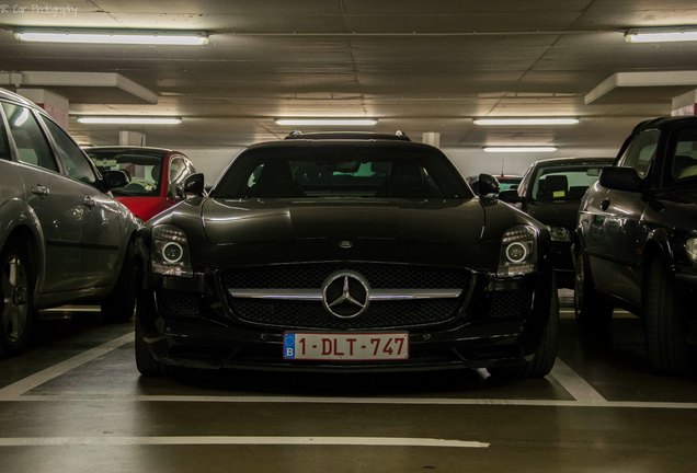 Mercedes-Benz SLS AMG