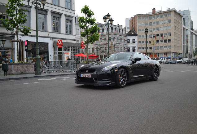 Nissan GT-R