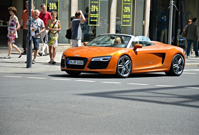 Audi R8 V10 Spyder 2013