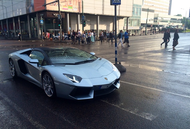 Lamborghini Aventador LP700-4 Roadster