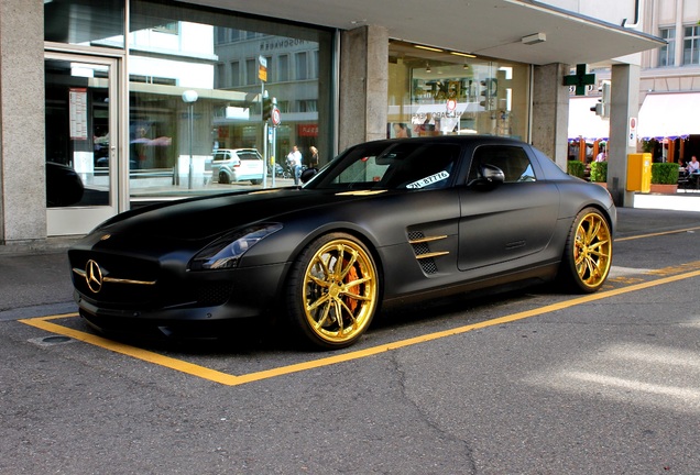 Mercedes-Benz SLS AMG