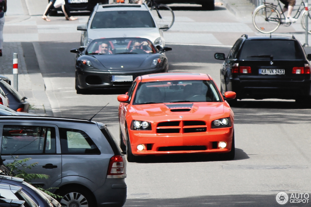 Dodge Charger SRT-8