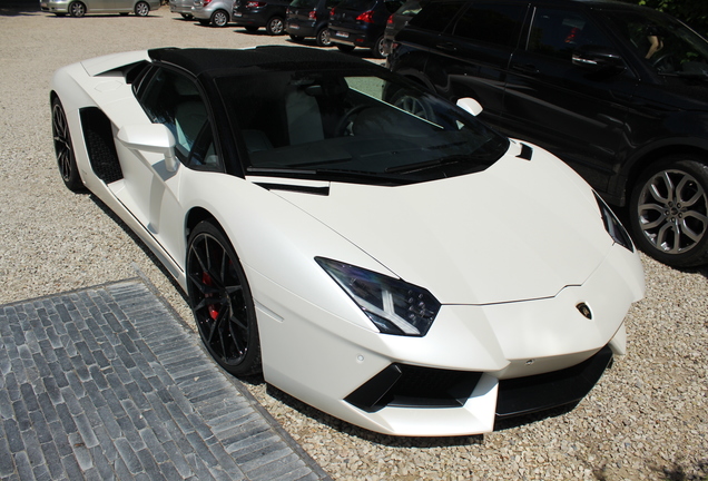 Lamborghini Aventador LP700-4 Roadster