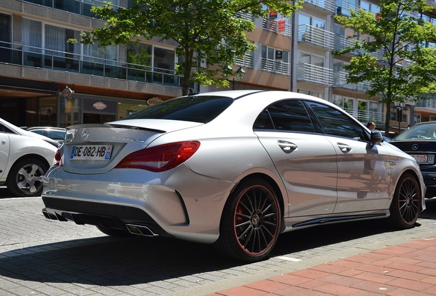 Mercedes-Benz CLA 45 AMG C117