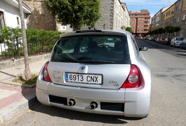 Renault Clio V6 Phase II